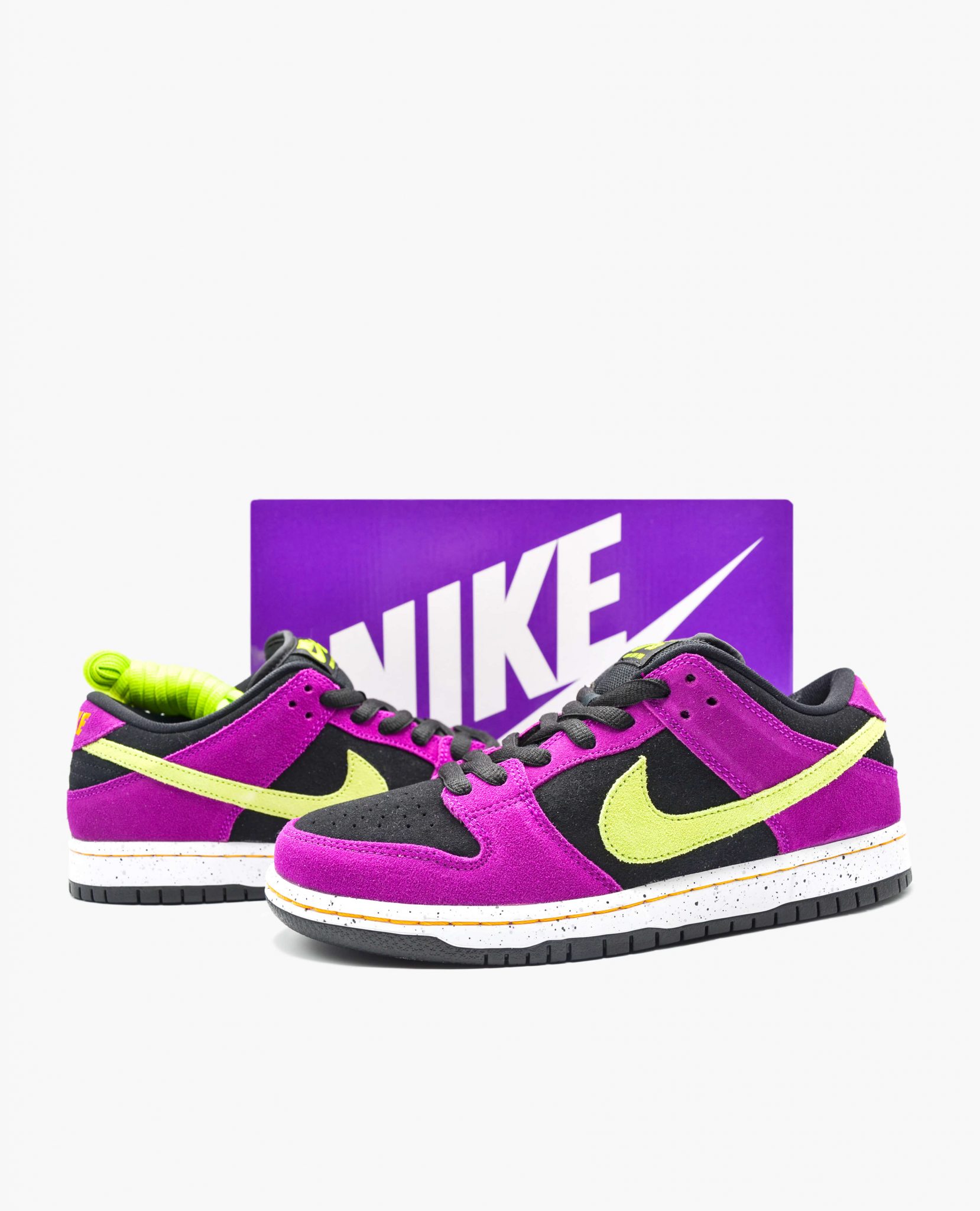 nike sb dunk low red plum 2021