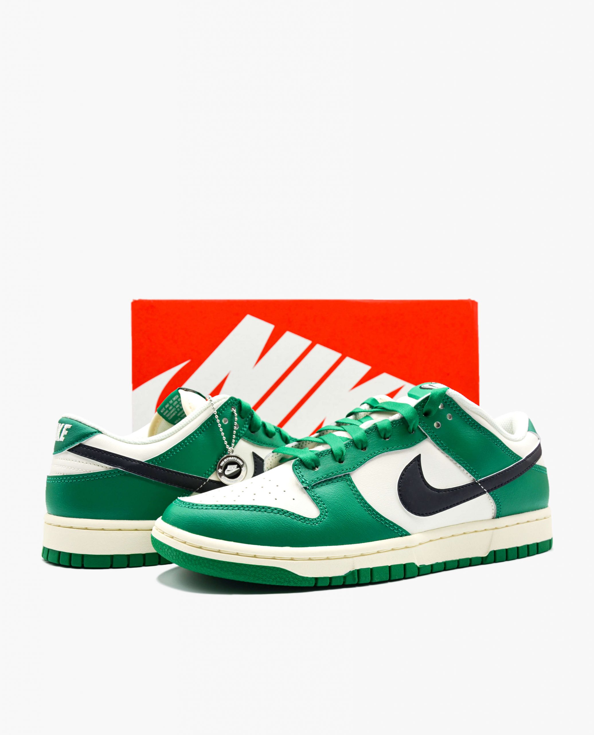 Nike Dunk Low SE Lottery Pack Malachite Green Kick Louder